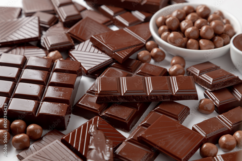 chocolate with coffee beans chocolate with coffee beans
