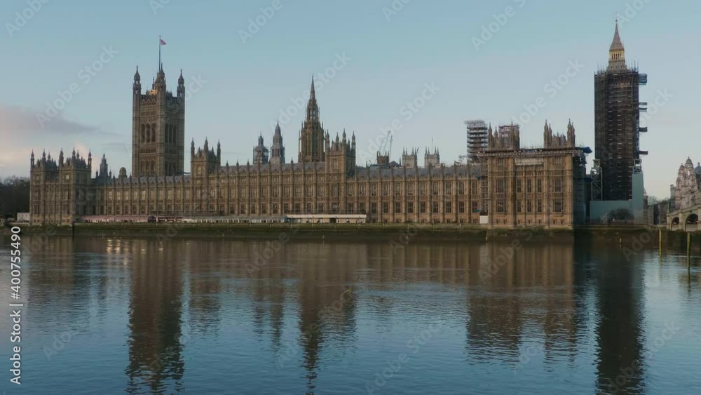 A static shot of The Houses of Parliament with “Big Ben” and the Victoria Tower at the River Thames in December 2020, while London is in Tier 4 during the Corona pandemic. A static shot of The Houses of Parliament with “Big Ben” and the Victoria Tower at the River Thames in December 2020, while London is in Tier 4 during the Corona pandemic.