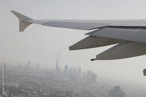 Dubai Flugzeug Start Burj Khalifa photo