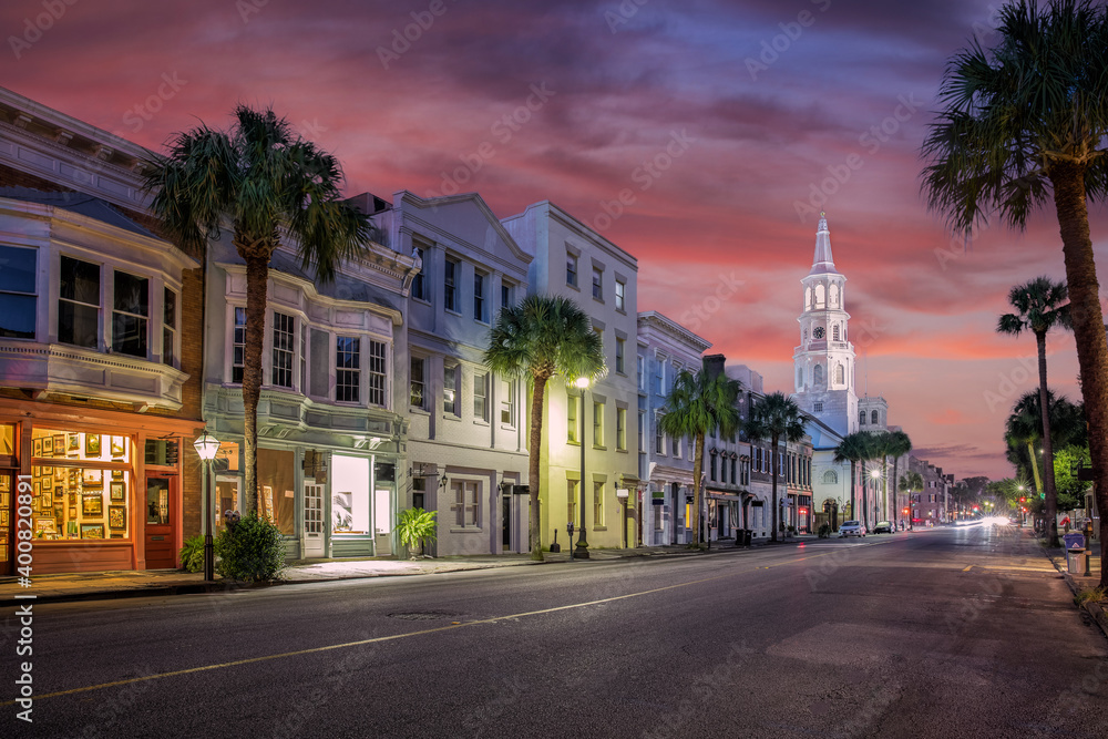 Naklejka premium Downtown Charleston South Carolina with sunset