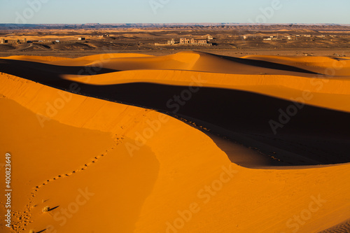 Wydmy piaskowe na Saharze  Maroko  2017r.