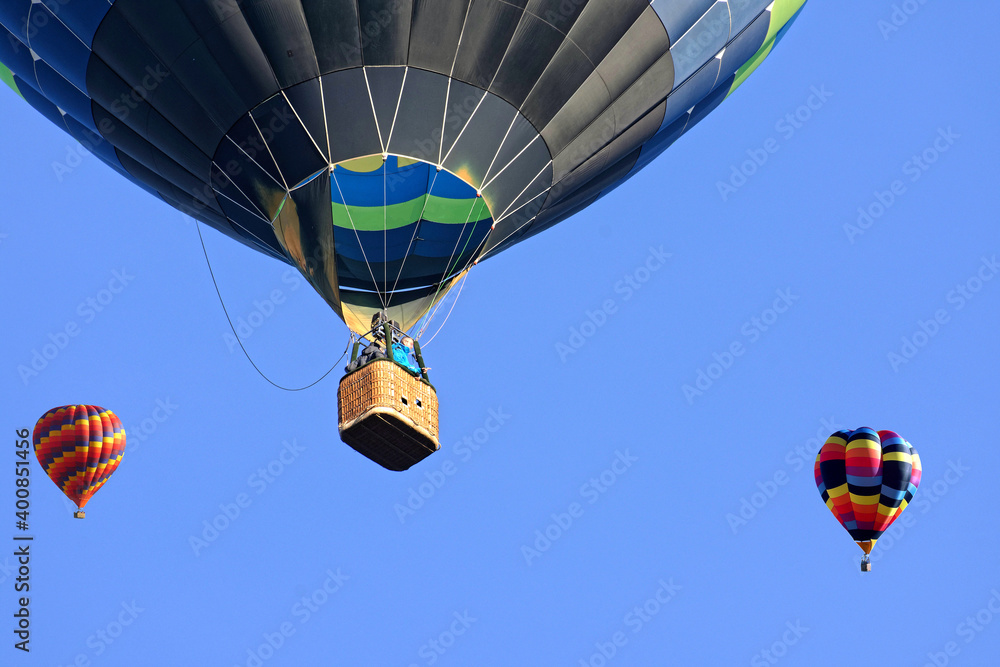 Fototapeta premium Montgolfières, Puy de Dôme, Auvergne, France 