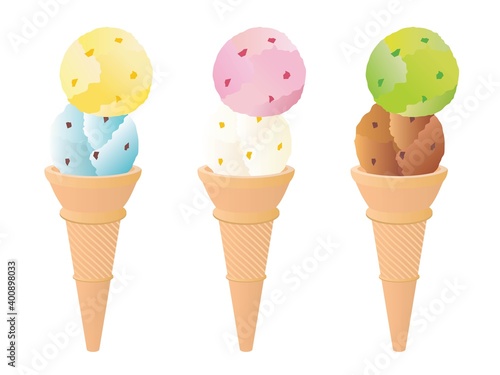 3つのコーンに入ったダブルのアイスクリーム