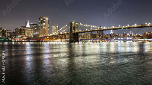 Fototapeta Naklejka Na Ścianę i Meble -  Brooklyn Bridge Long Exposure