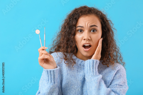 Stressed young woman with d...