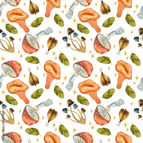Bright autumn realistic drawing of forest mushrooms and fly agaric. seamless pattern, watercolor illustration on white background for design of menu, packaging, textile, print, recipe, website