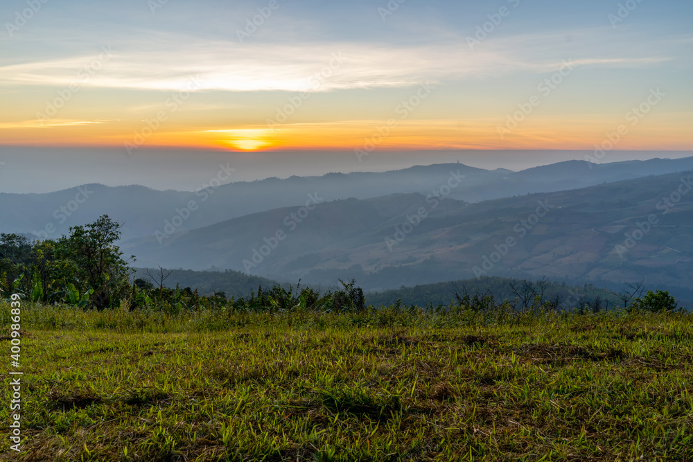Fototapeta premium The landscape of sunrise over mountains 