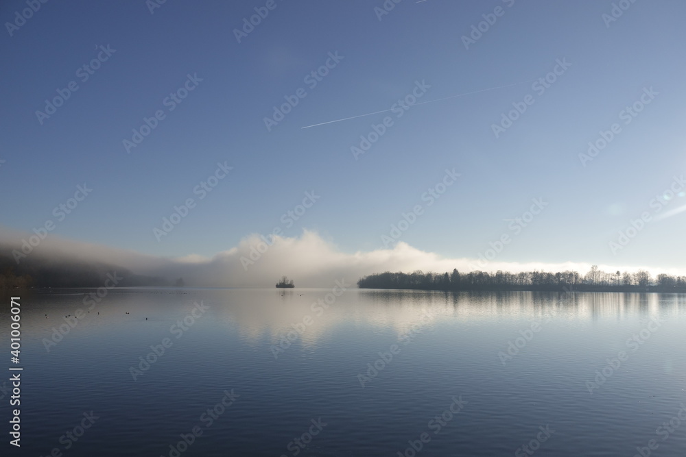 Stausee Kaufering im Nebel / Kaufering reservoir in the fog