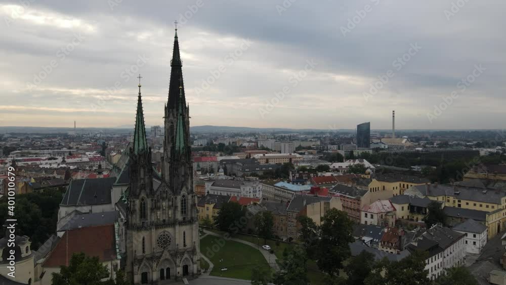 Olomouc is a city in the eastern province of Moravia in the Czech Republic. Olomouc is a city in the eastern province of Moravia in the Czech Republic.