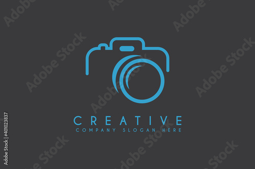 camera icon vector illustration. camera photograph logo isolated on dark background