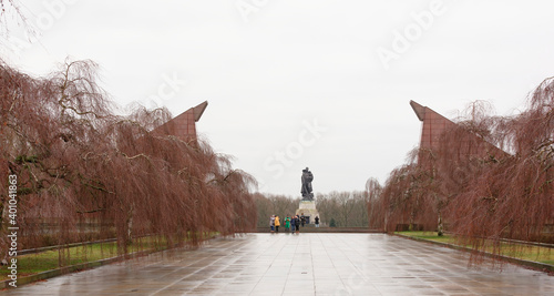   Memorial complex of the Soviet Liberator Soldier in Treptow Park photo