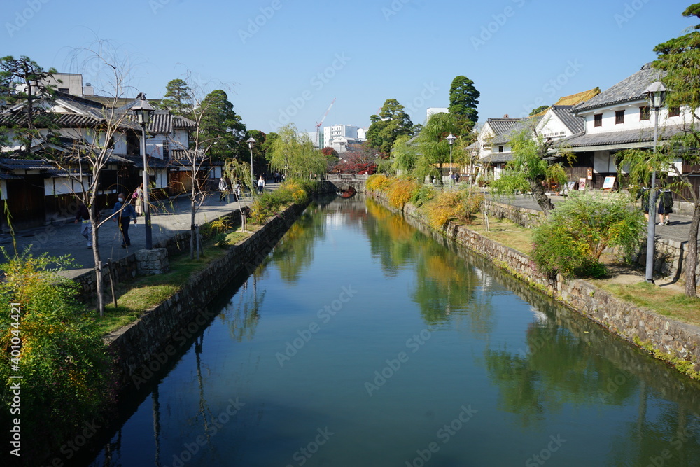 Canal in Bikan Historical Area, Old Japanese Town in Okayama, Japan - 日本 岡山 倉敷 美観地区 古い街並み