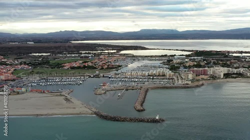 Survol de Port-Leucate, du Barcarès et la Franqui photo