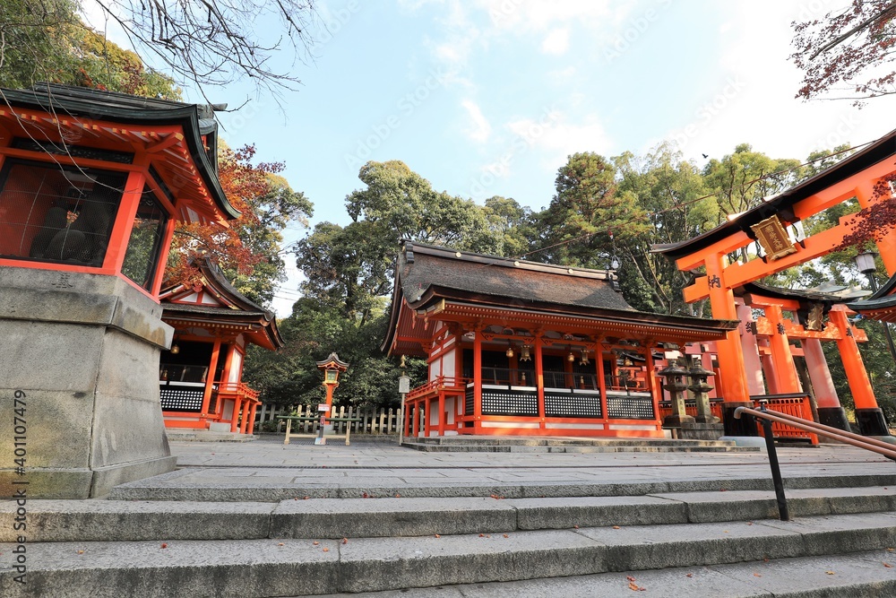 人気スポット　伏見稲荷大社