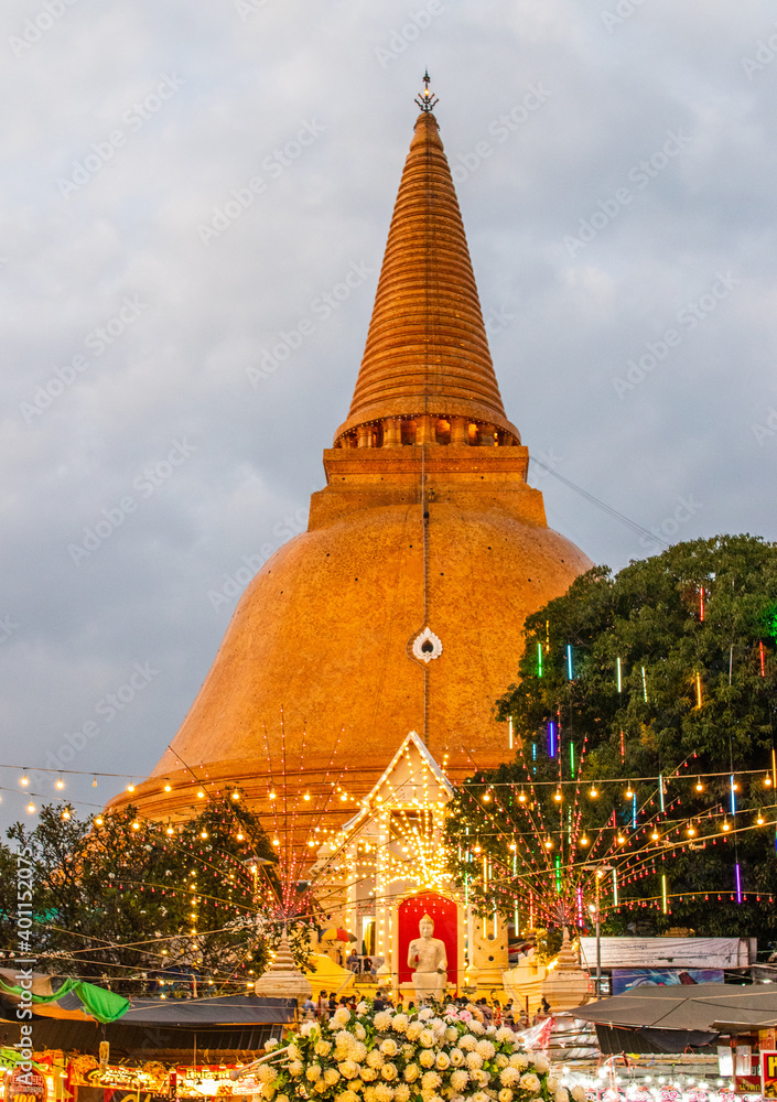 Phra Pathom Chedi Ratchaworamahawihan in Nakhon Pathom Thailand Asia