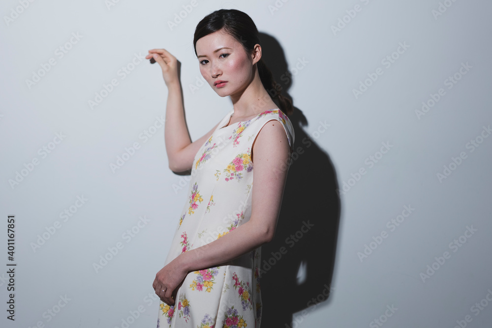 クールな女性 クールな女性