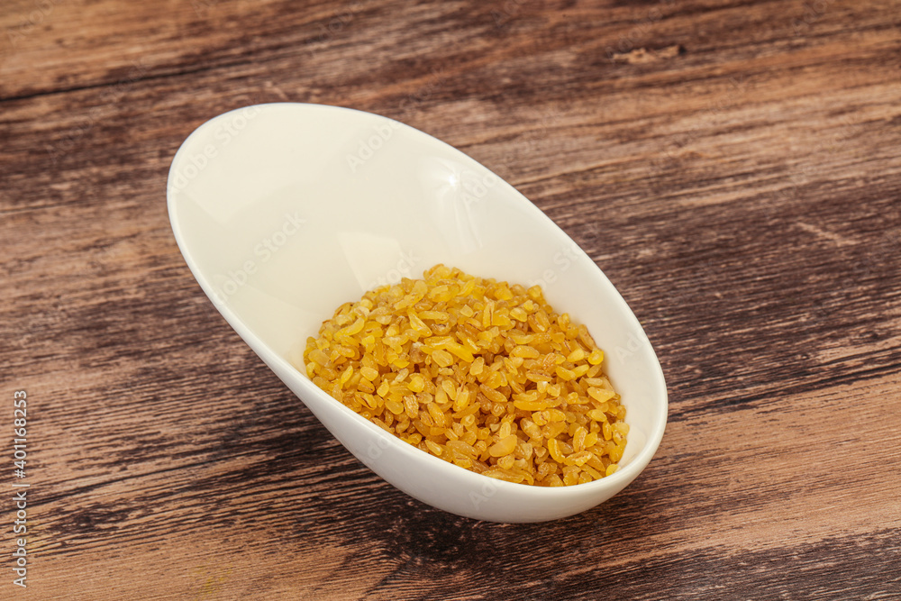 Vegetarian cuisine - dry bulgur for cooking Vegetarian cuisine - dry bulgur for cooking