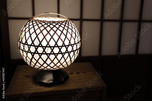 和風の卓上照明器具