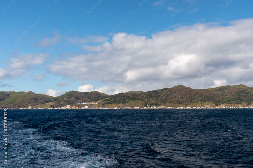 北海道　礼文島の海からの眺望