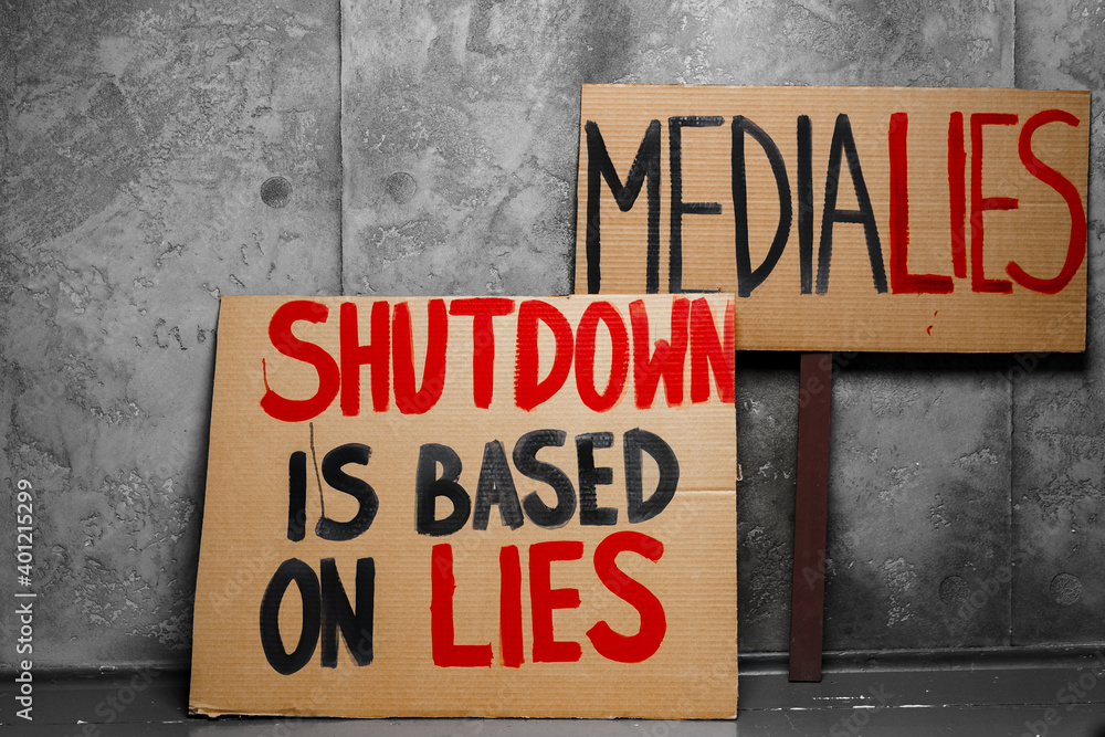 Obraz premium Protest placard against fake news about outbreak 2019-nCoV and treatment