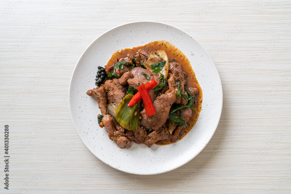 Stir-Fried Black Pepper with Duck Stir-Fried Black Pepper with Duck