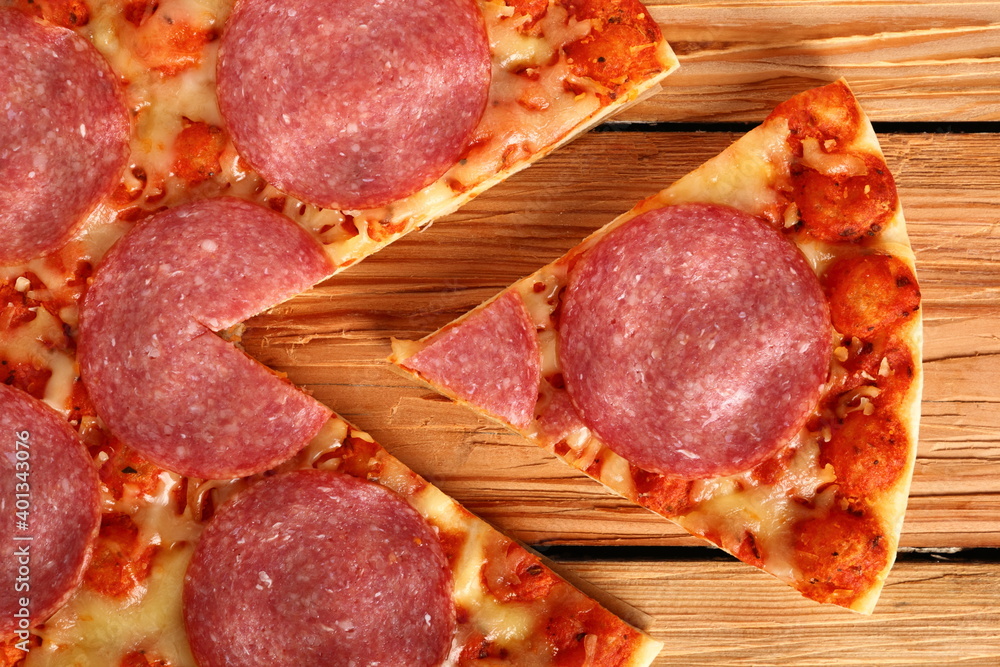 Obraz premium Salami Pizza