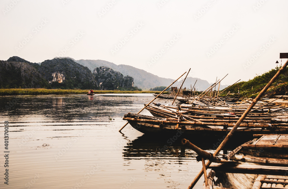 Fototapeta premium Row boat in Vietnam