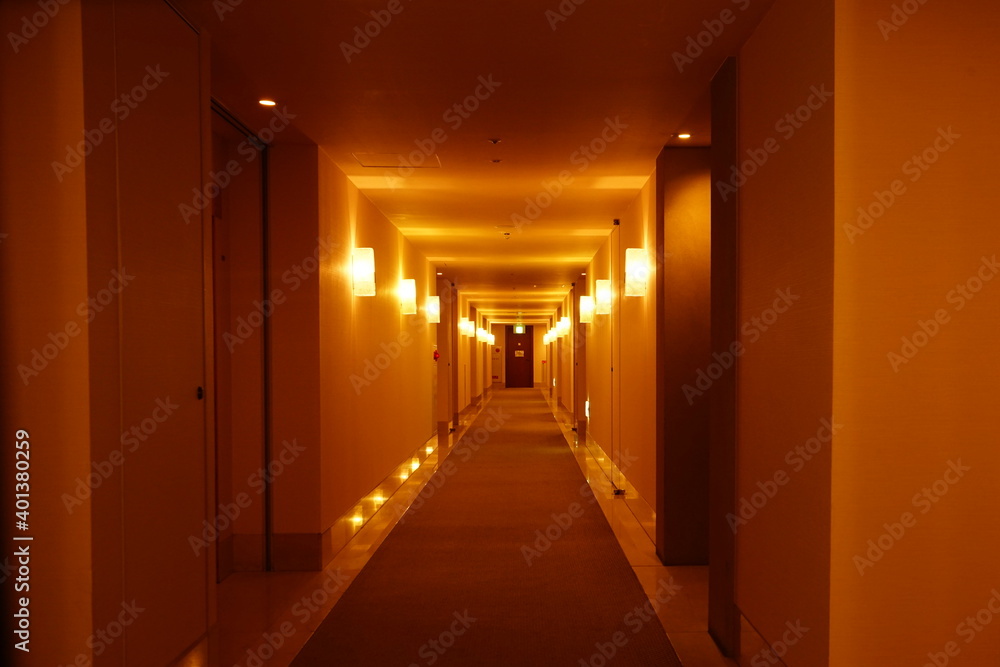 Golden light corridor - 金色の廊下