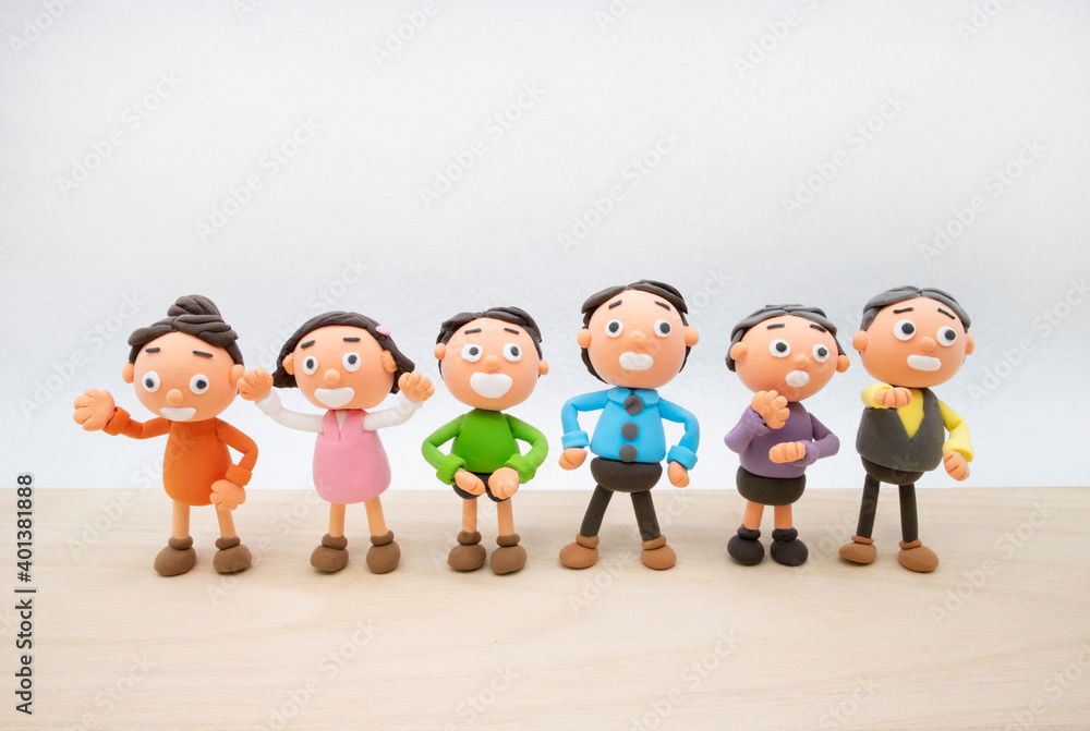 手づくり粘土の三世代家族