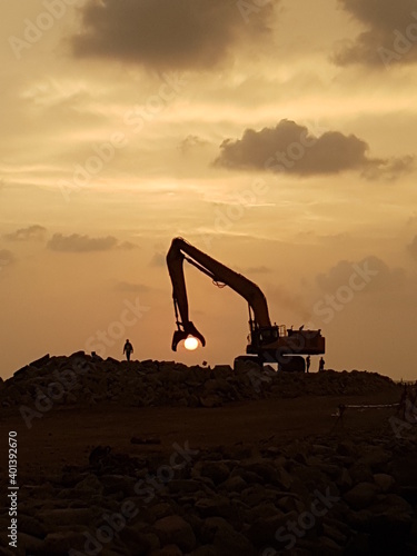 Wallpaper Mural 해를 먹는다 Torontodigital.ca