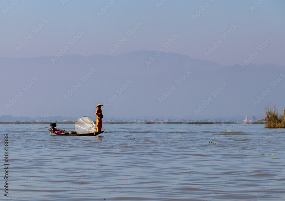 Pêcheur sur le lac Inle, Myanmar