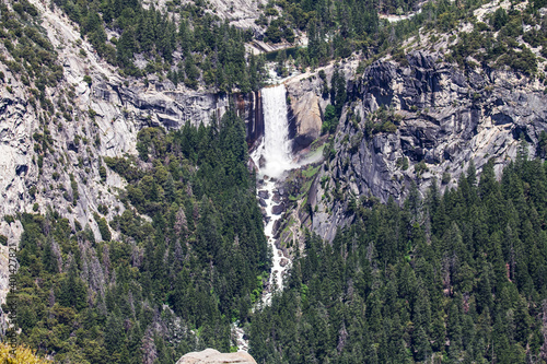 Canvas Print Amazing view of famous Yosemite Valley with rocks and river on a beautiful sunny