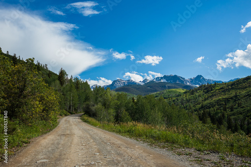 road to the mountains of colorado © Charles Baden