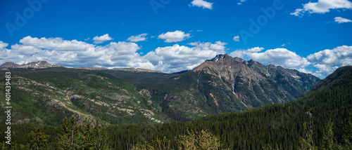Fototapeta Naklejka Na Ścianę i Meble -  Panorama of the San Juan Mountains in Colorado