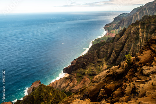view from the top of the cliff in kauai