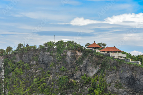 Beautiful temples and beaches in bali - Uluwatu Temple, nusa penida kelingking beach, uluwatu, pandava beach, tanah lot, kuta beach