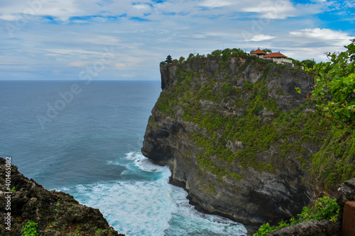 Beautiful temples and beaches in bali - Uluwatu Temple, nusa penida kelingking beach, uluwatu, pandava beach, tanah lot, kuta beach