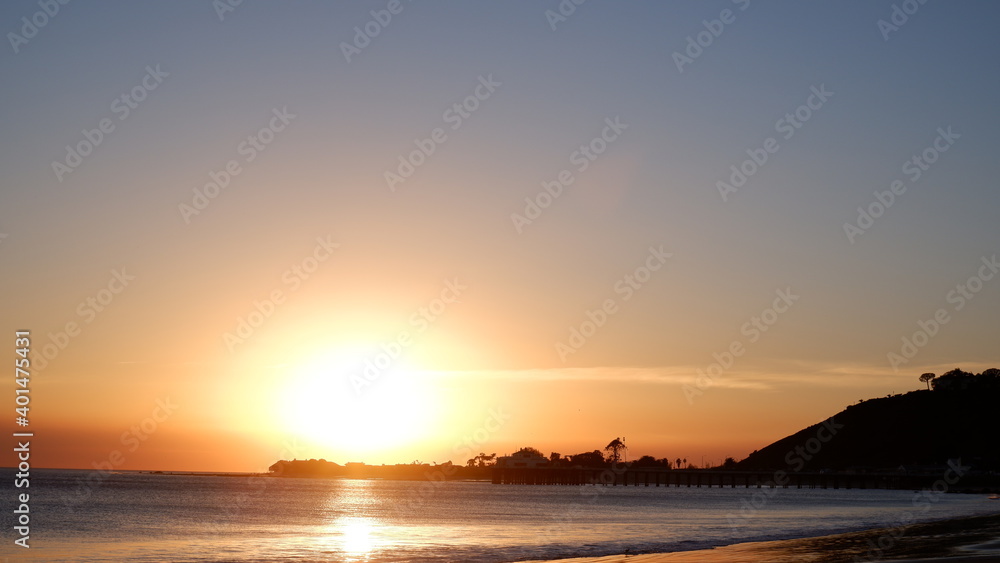 Fototapeta premium Sunset view in Malibu Beach