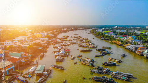 Canvastavla Aerial view of Cai Rang floating market, Can Tho, Vietnam