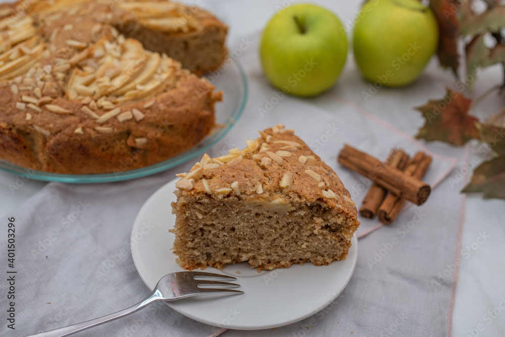 Fototapeta premium Fresh baked apple cake with cinnamon