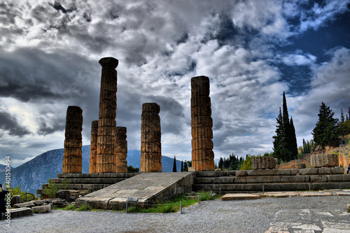 Vista de los principales monumentos de Grecia. Delfos  Delphi . Or  culo de Delfos  Delphi Oracle .