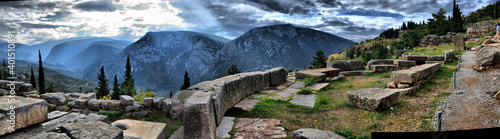 Vista de los principales monumentos de Grecia. Delfos (Delphi). Oráculo de Delfos (Delphi Oracle).