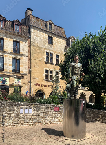 Cuadro en lienzo Statue of Cyrano. Bergerac, France