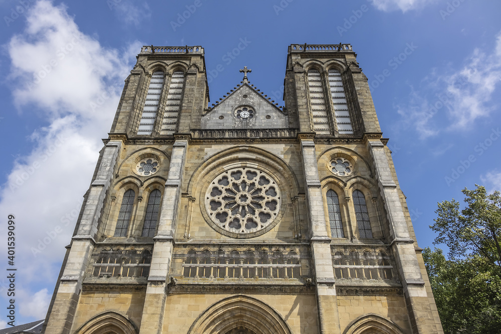 St. Andrew's Church (1869) - Neo-Gothic Catholic parish church in central Bayonne, dedicated to saint Andrew Apostle. Bayonne, Department of Pyrenees-Atlantiques, Nouvelle-Aquitaine region, France.