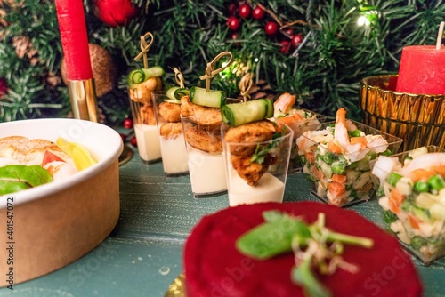 New Year's dishes in the New Year's interior