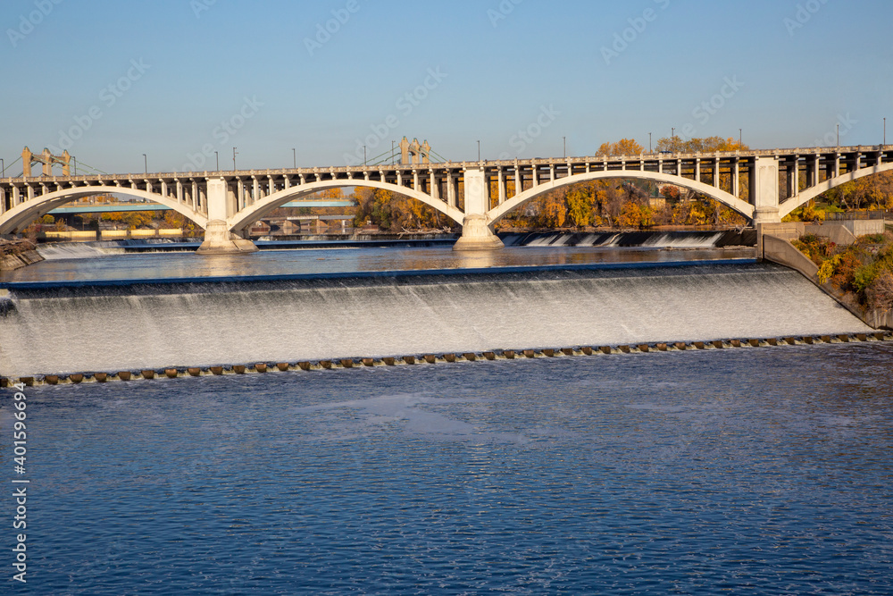 Fototapeta premium Lock and dams and bridges on the Mississippi River near downtown Minneapolis Minnesota USA