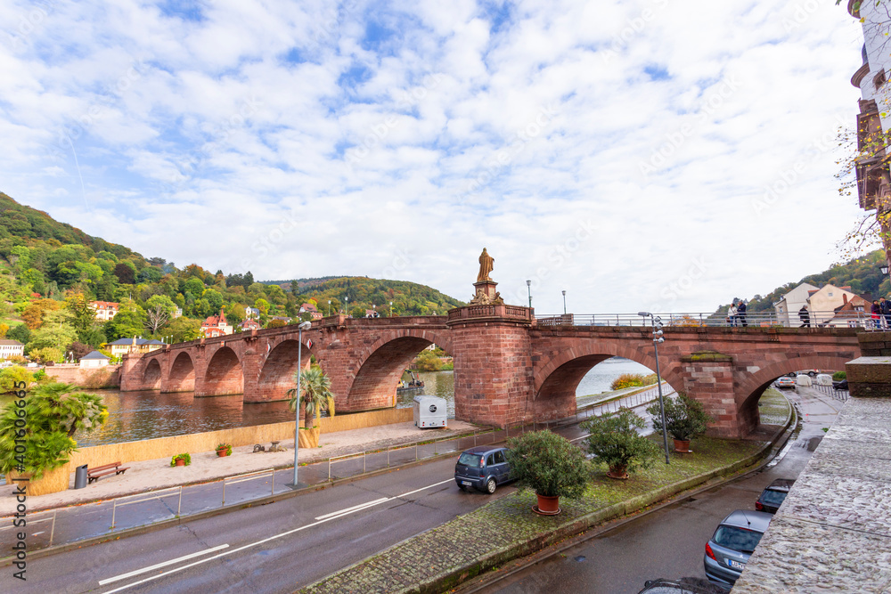 The Alte Brucke (old bridge) is an arch bridge in Heidelberg that crosses the Neckar river.