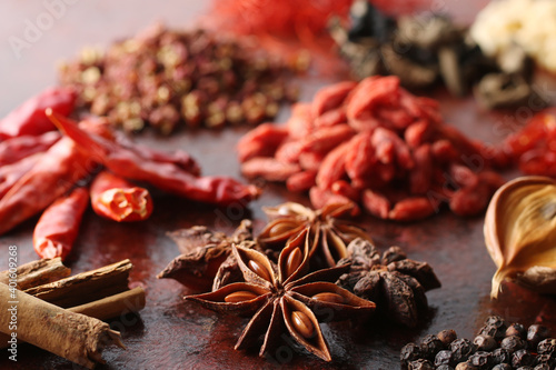 Fototapeta Naklejka Na Ścianę i Meble -  スパイスと香辛料と中華素材