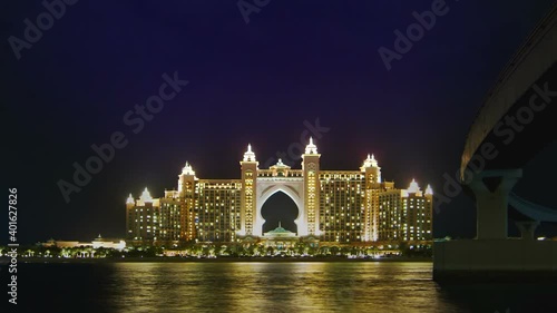 Dubai Abu Dhabi Skyline TIme-lapse
