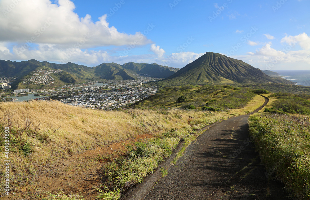 The ridge trail and Hawaii Kai - Oahu, Hawaii